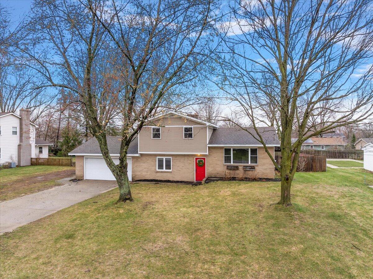 7458 Coconut Drive