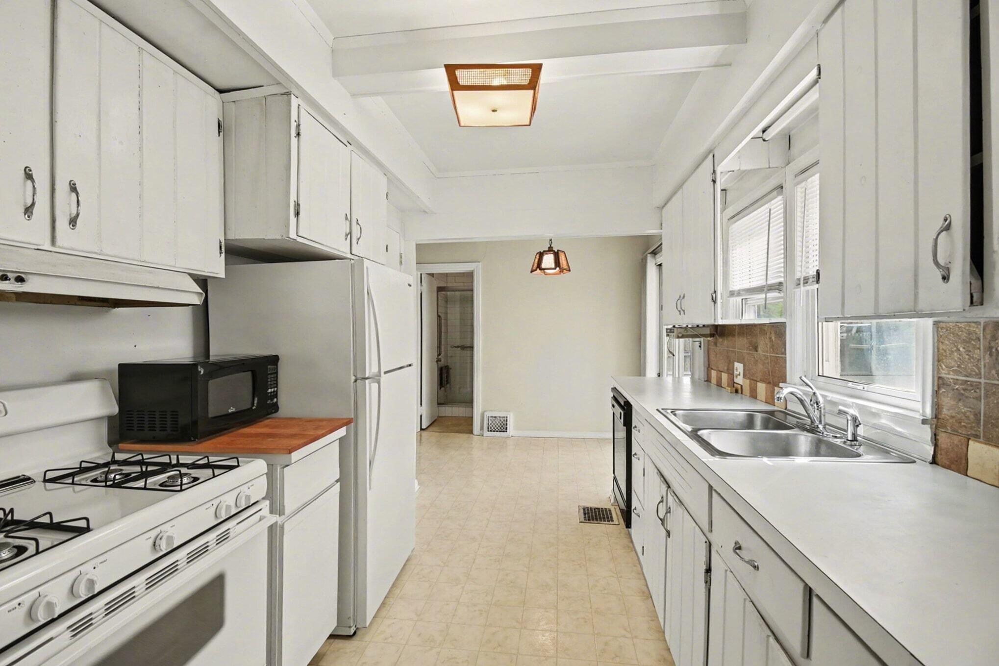 4451 Morningside Drive SE