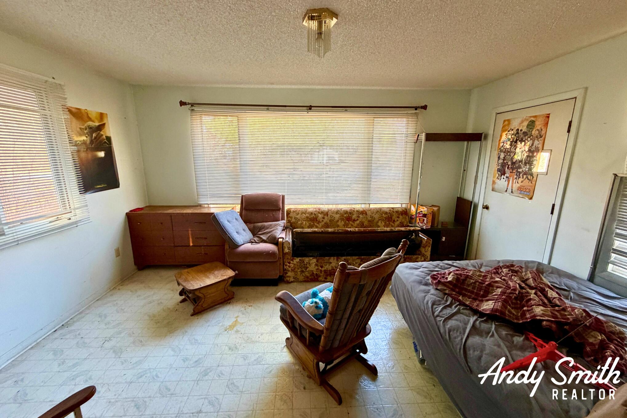 1285 W Mcmillan Road