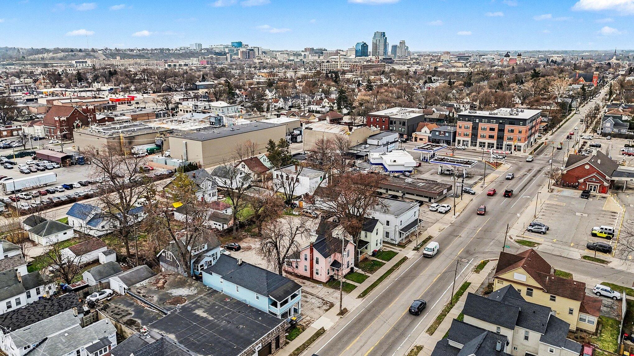1230-1246 Alpine Avenue NW