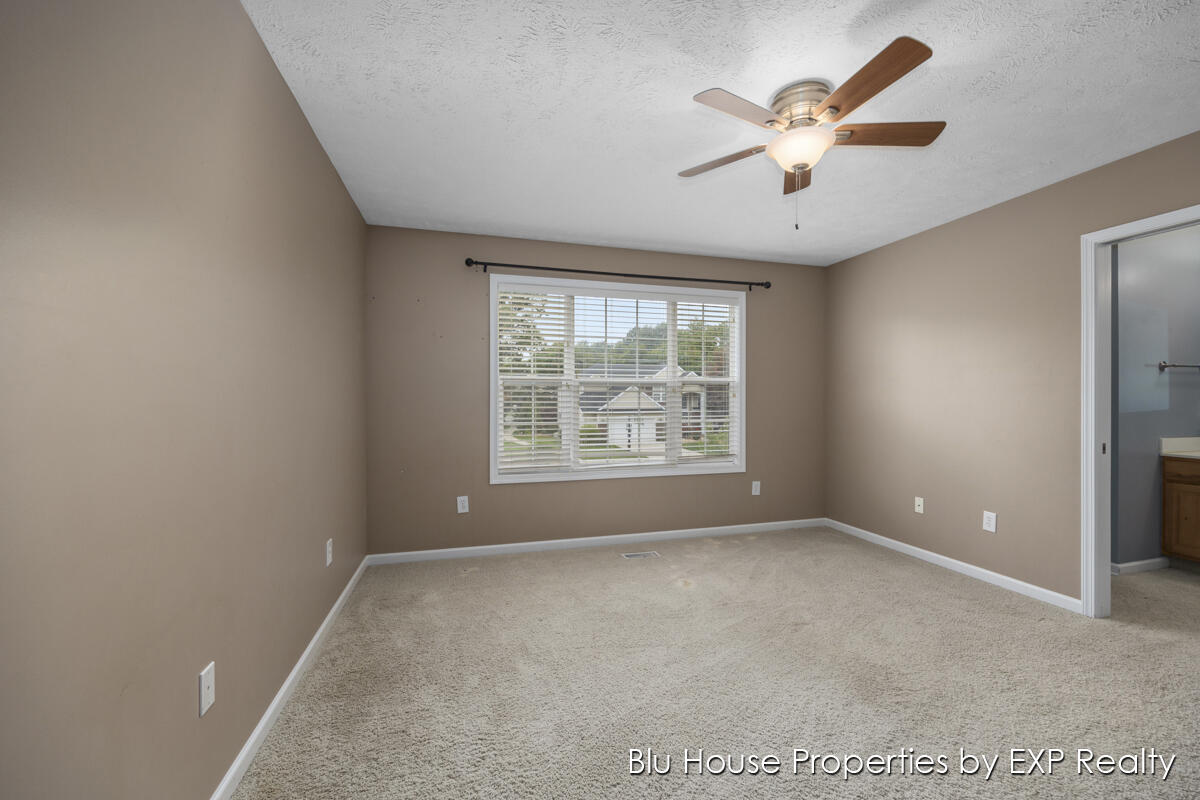 3689 Maple Hurst Drive SE