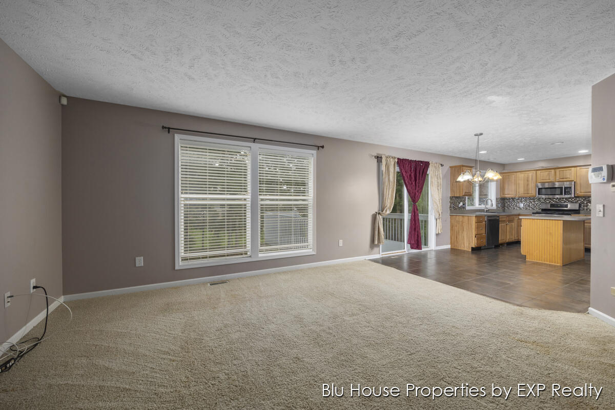 3689 Maple Hurst Drive SE