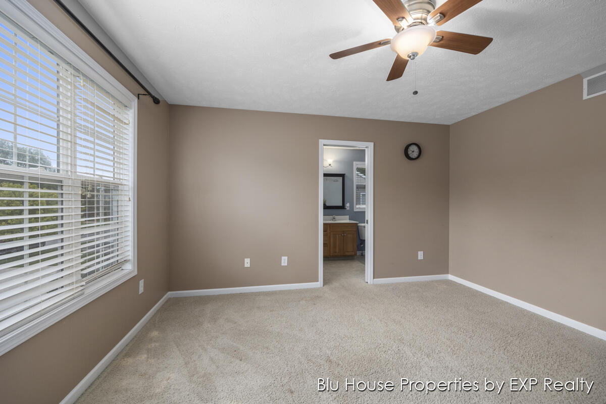 3689 Maple Hurst Drive SE