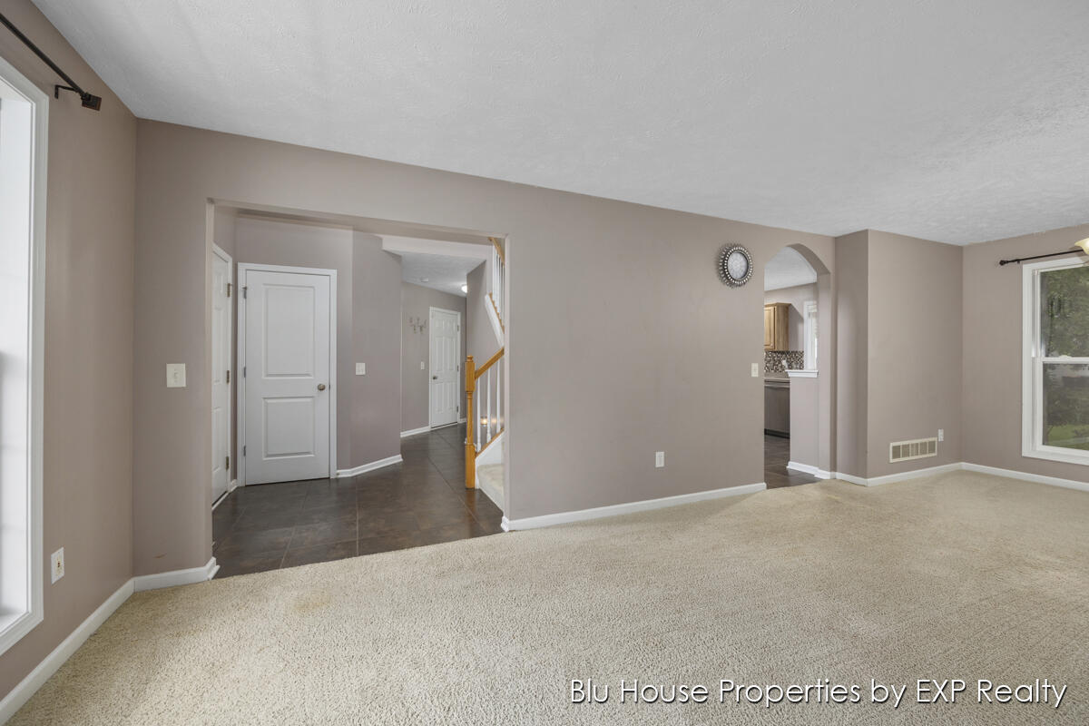 3689 Maple Hurst Drive SE