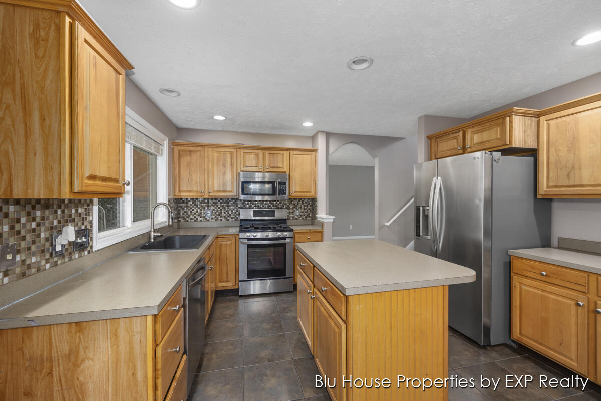 3689 Maple Hurst Drive SE