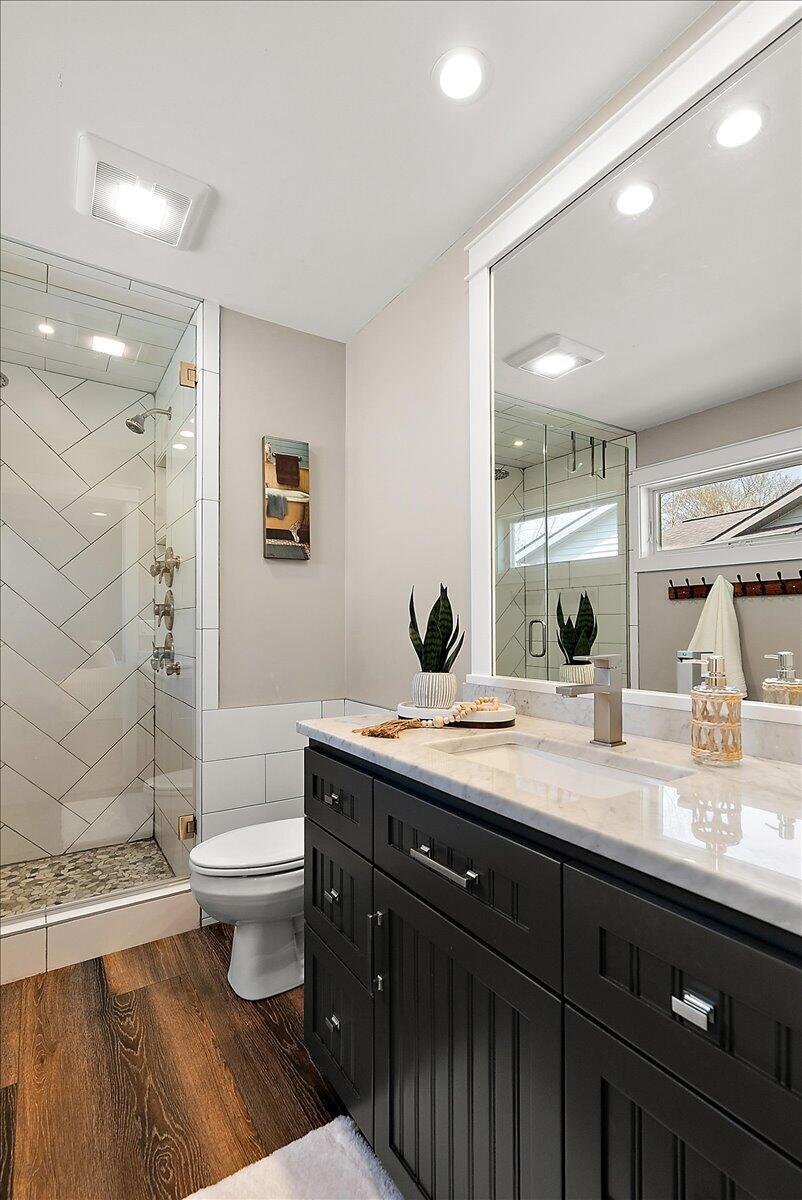 4367 Hickory View Court