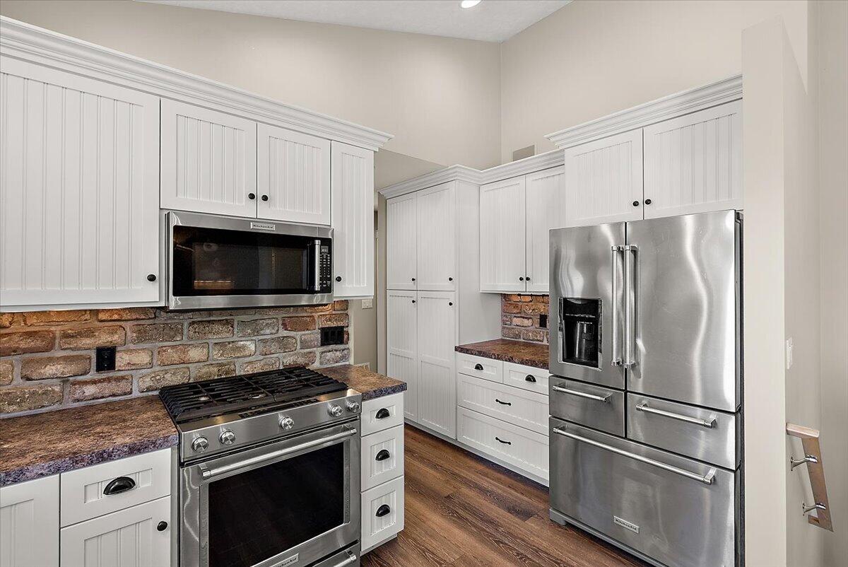 4367 Hickory View Court