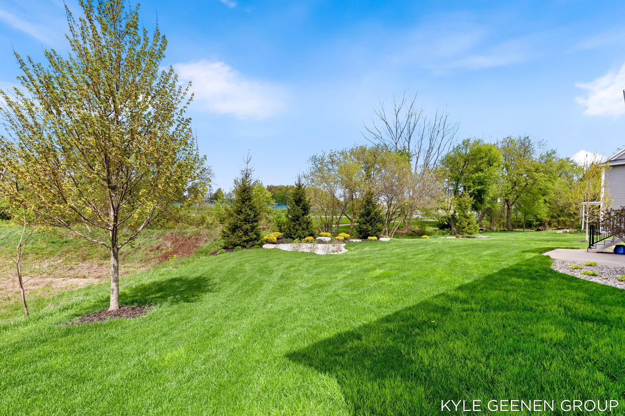 2233 Whistle Creek Drive SW