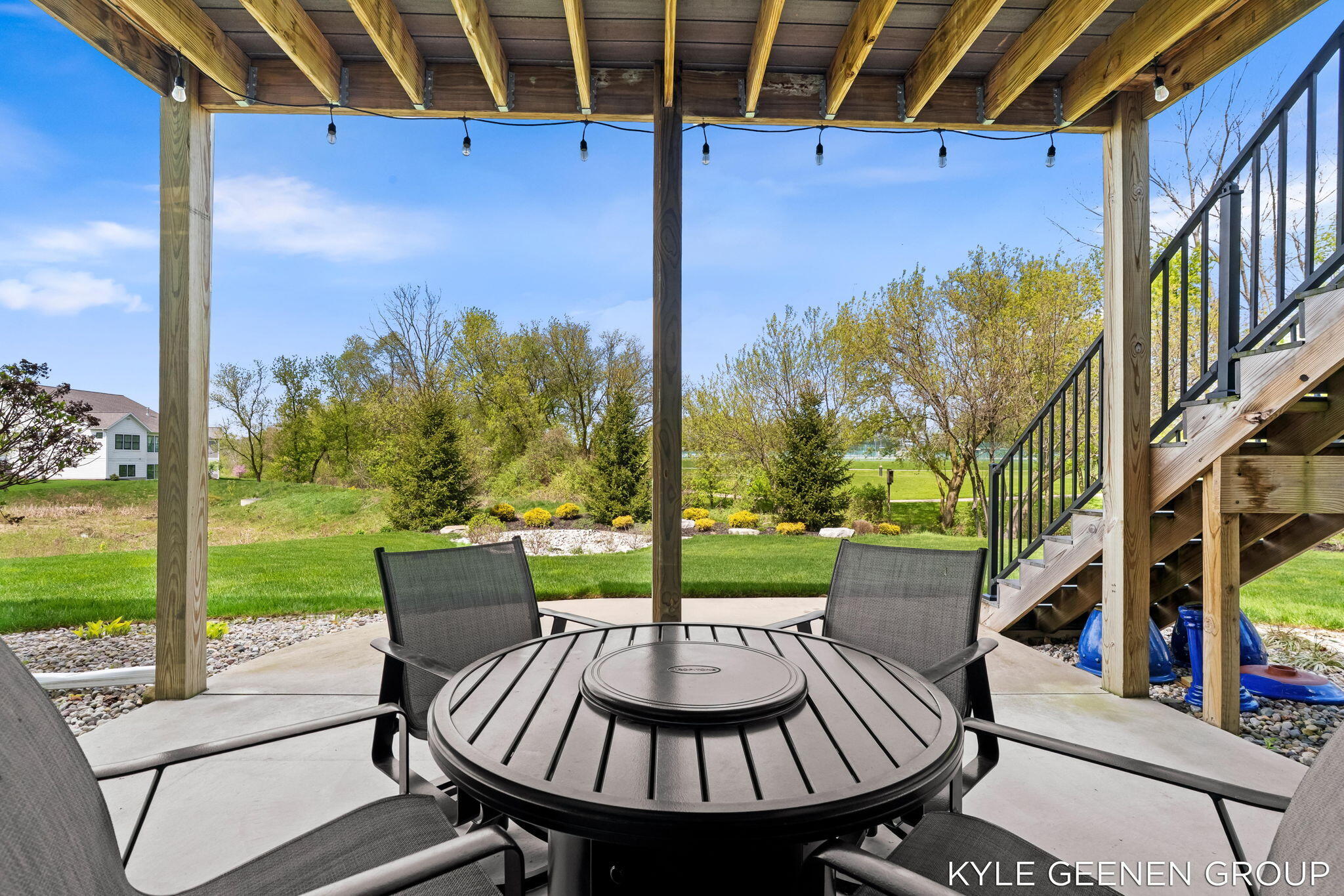 2233 Whistle Creek Drive SW
