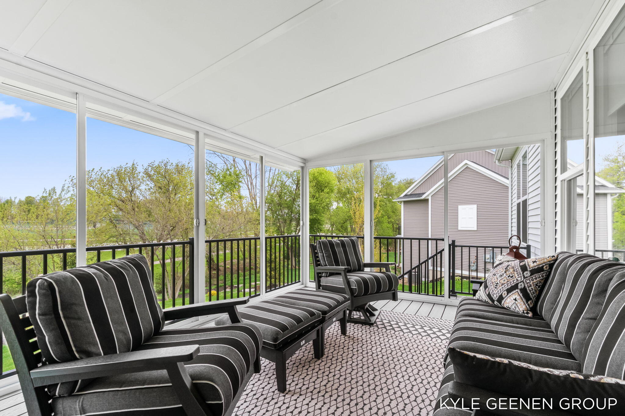 2233 Whistle Creek Drive SW