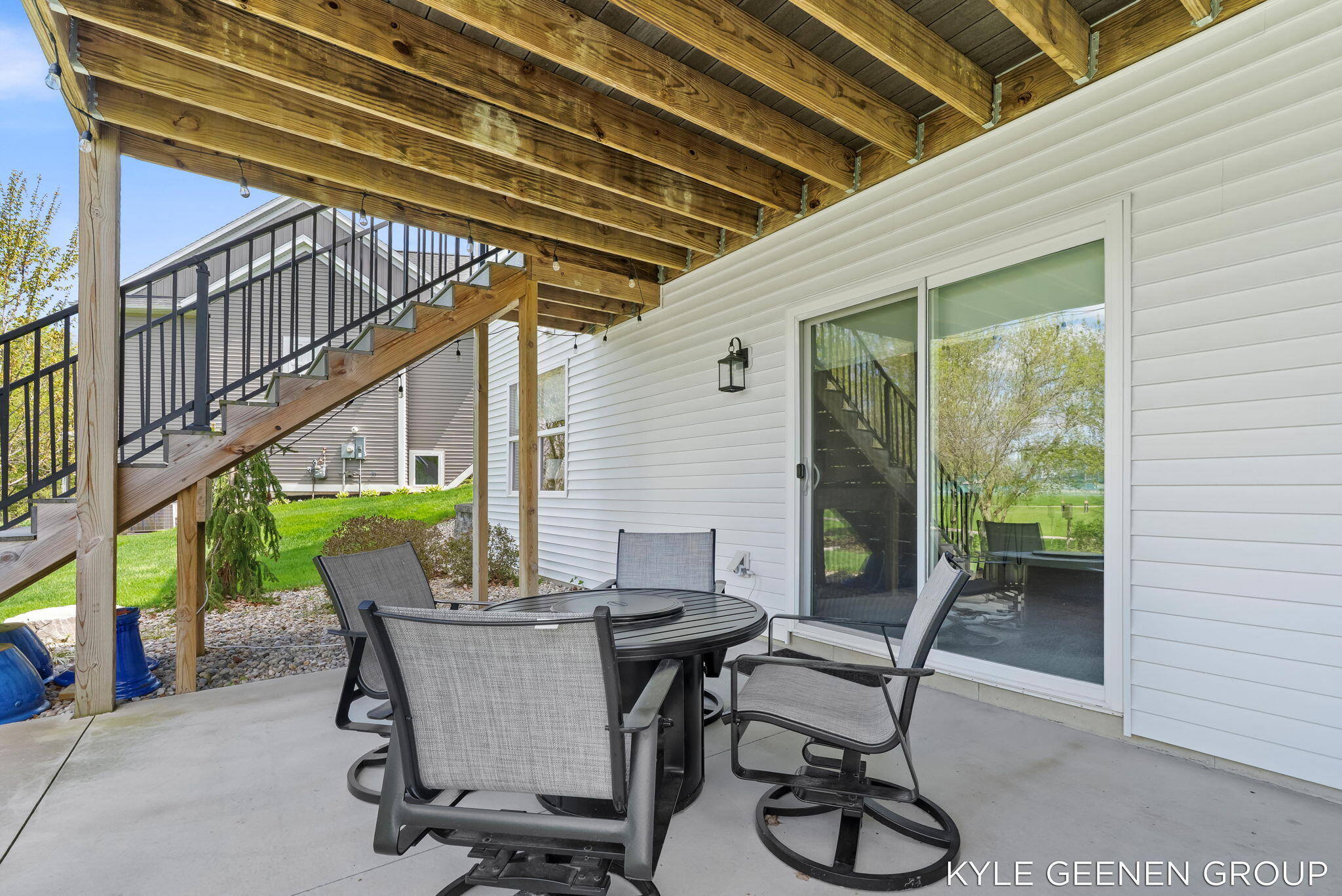 2233 Whistle Creek Drive SW