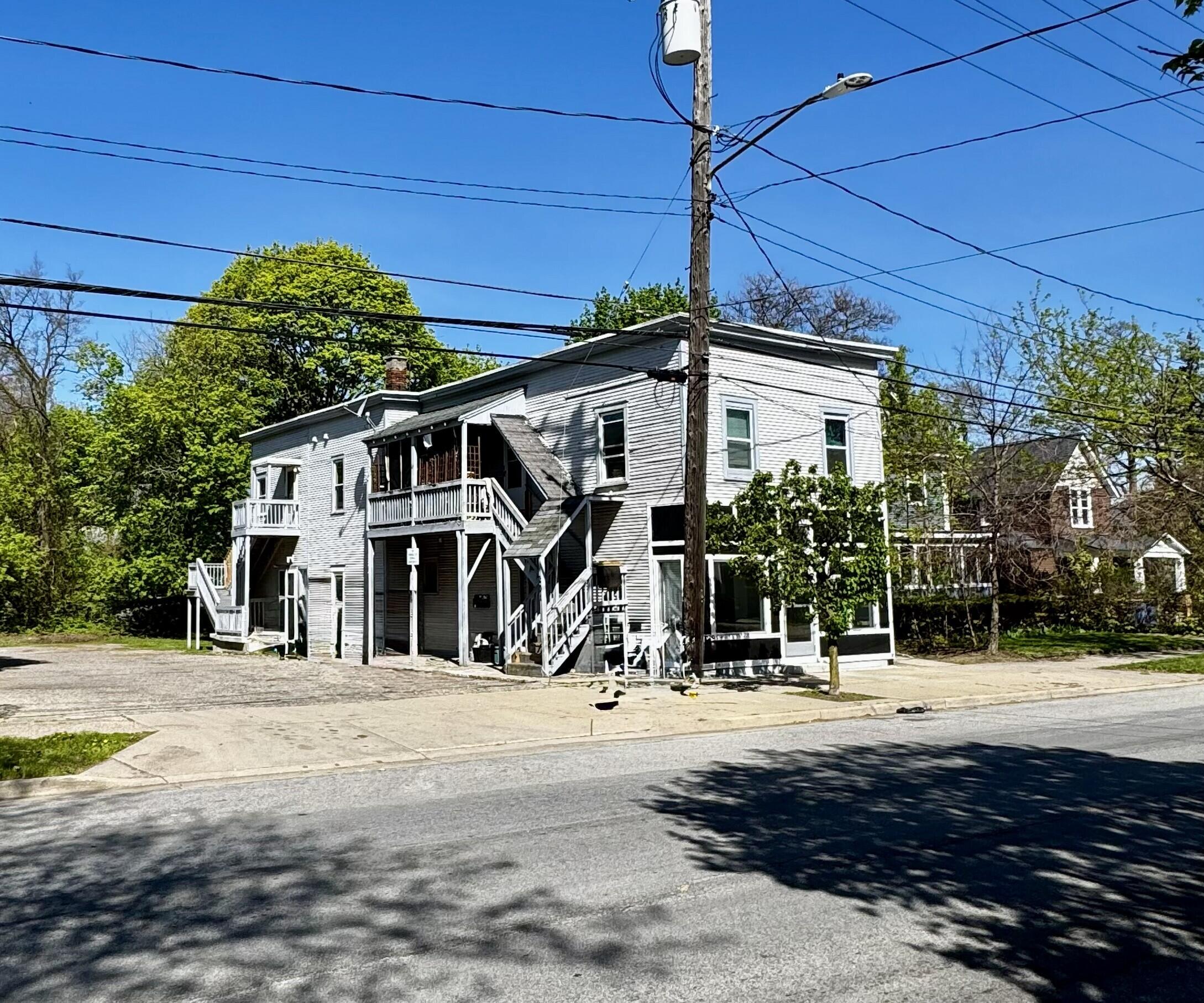 613 Fuller Avenue SE