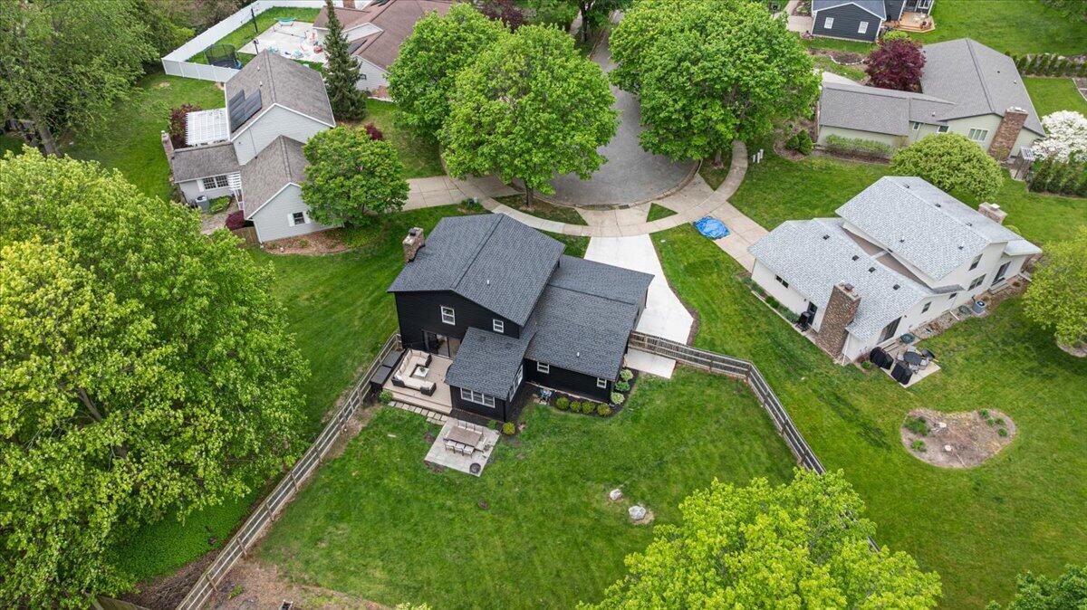 1944 Lenawee Road SE