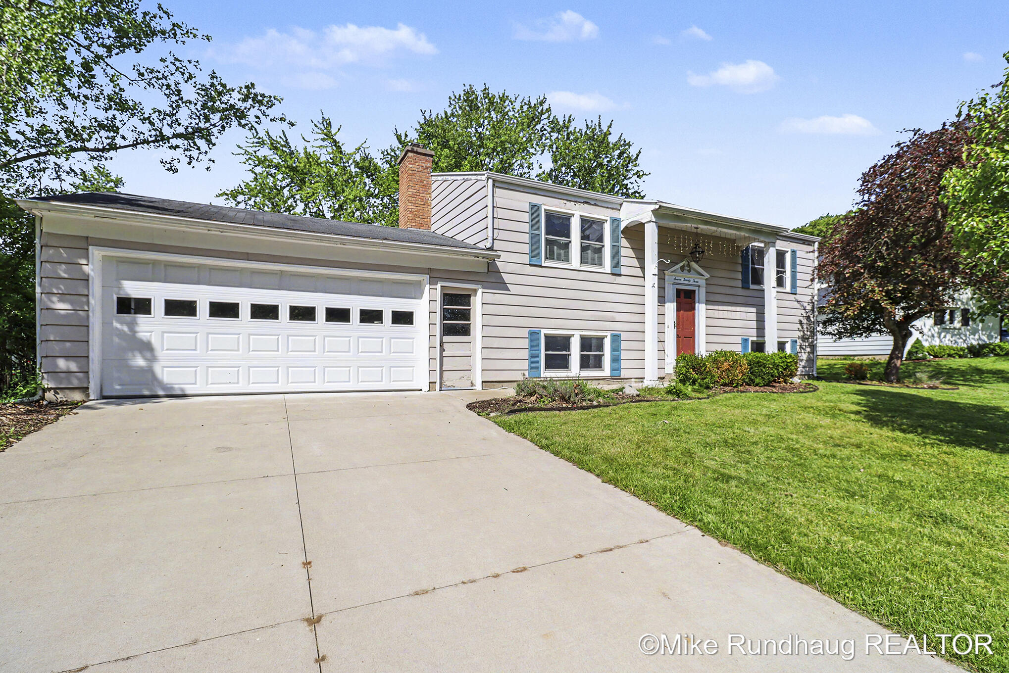 723 Marbury Drive SE