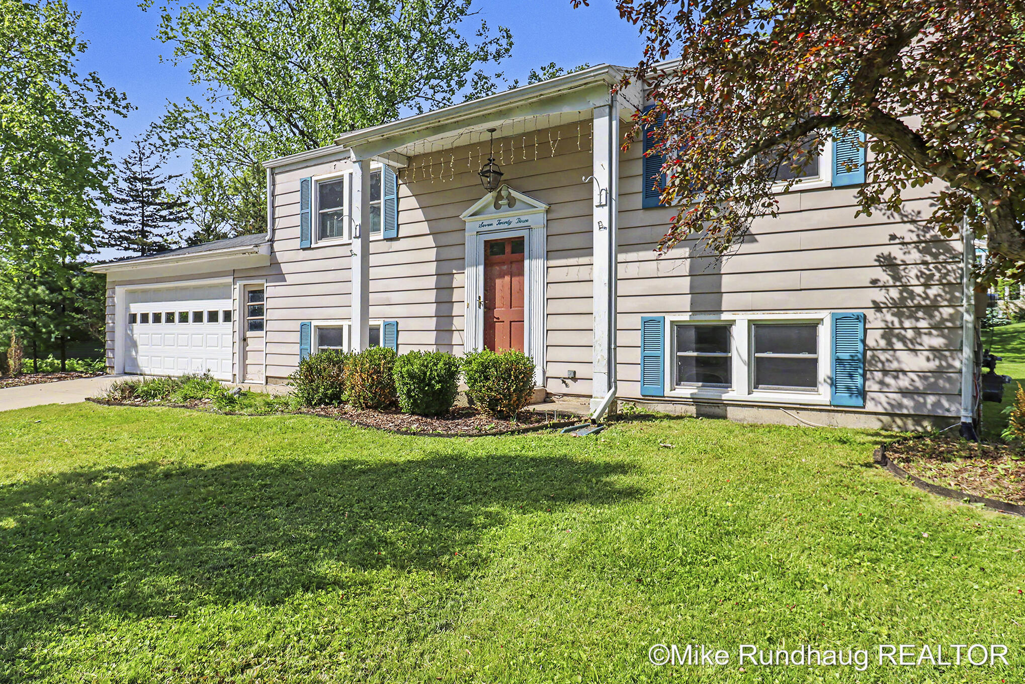 723 Marbury Drive SE