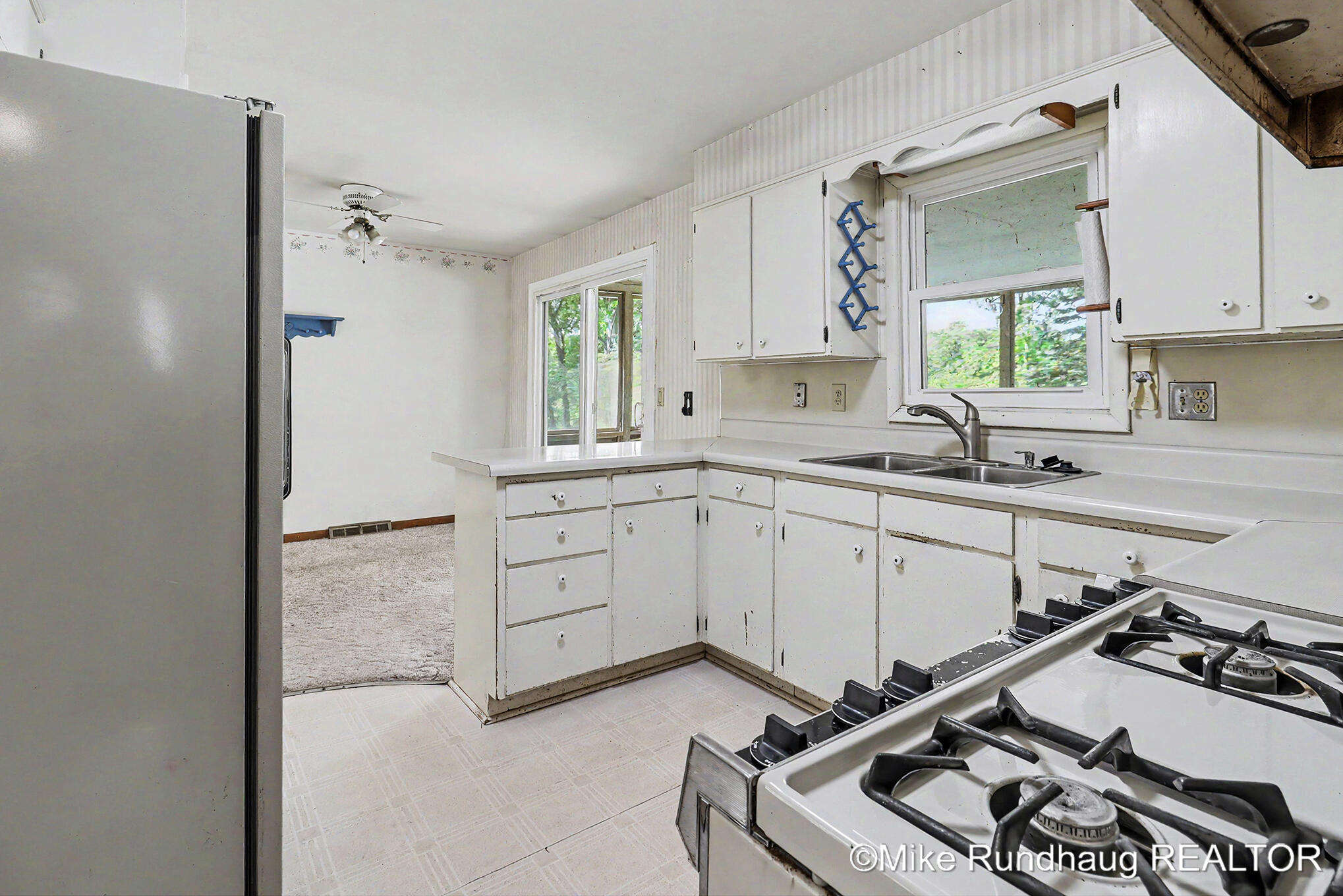723 Marbury Drive SE