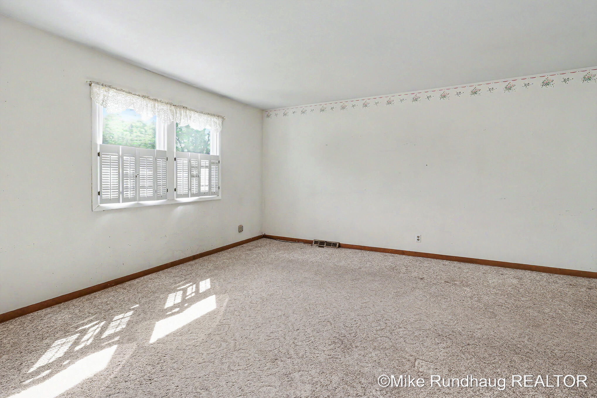 723 Marbury Drive SE