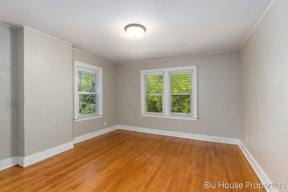 616 Giddings Avenue SE