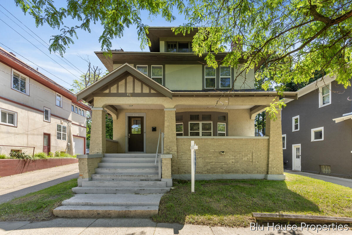 616 Giddings Avenue SE
