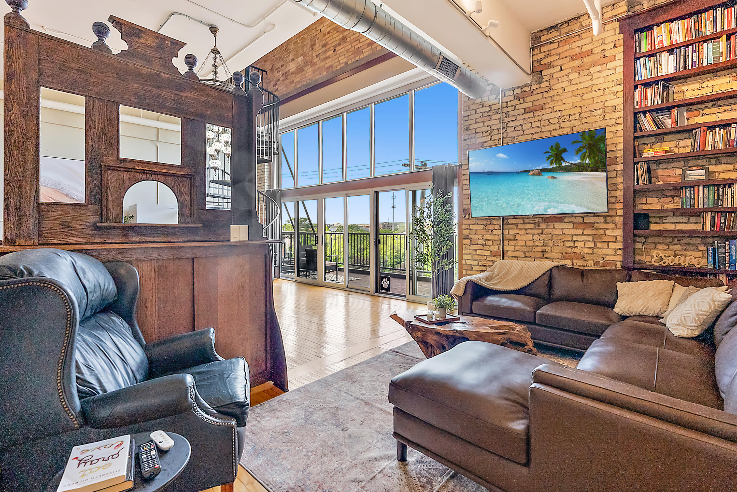 600 Broadway Avenue NW 423