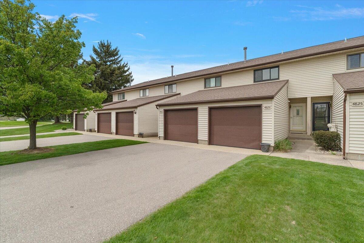 4823 Meadowview Court