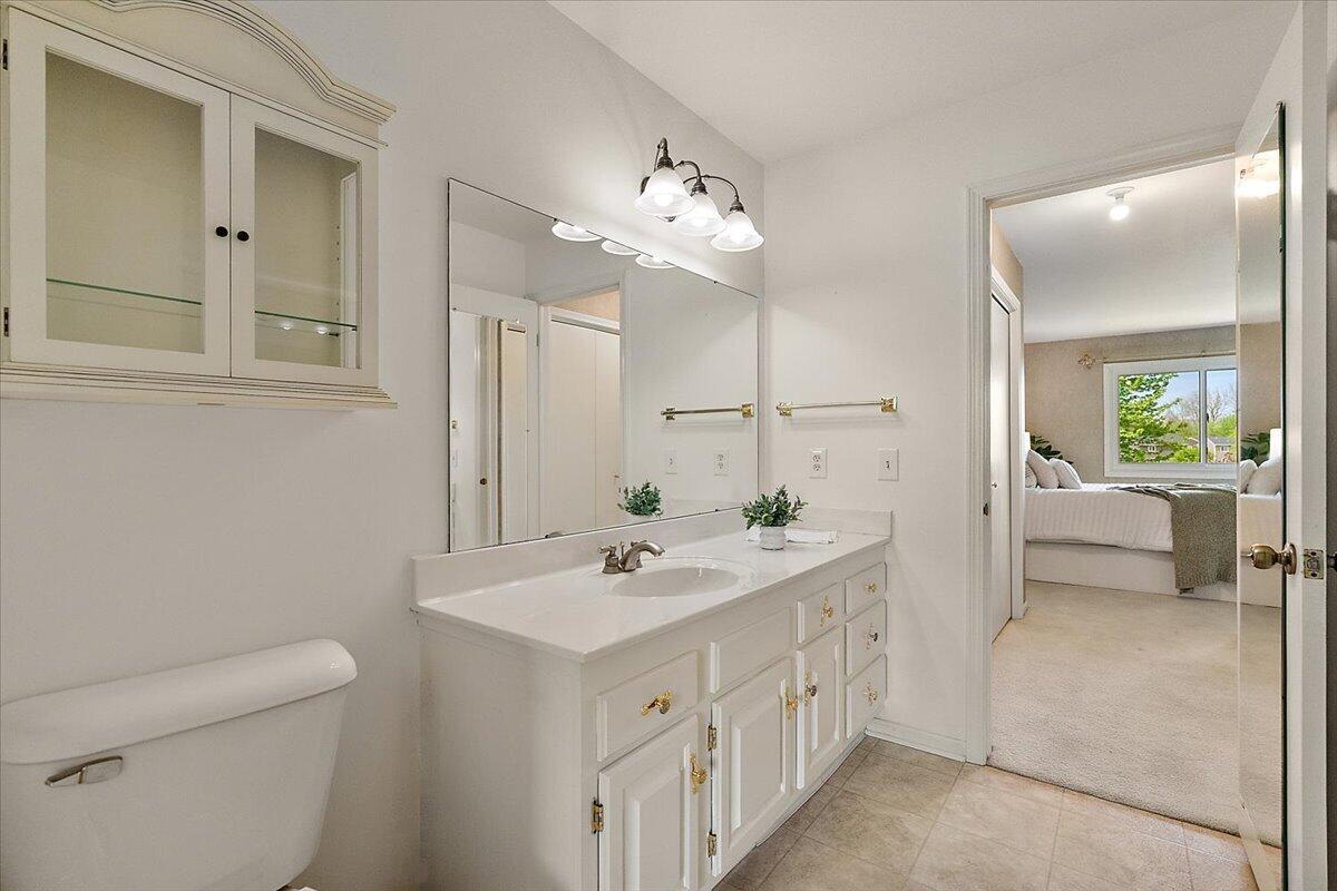4823 Meadowview Court