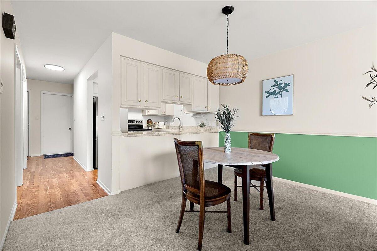 4823 Meadowview Court