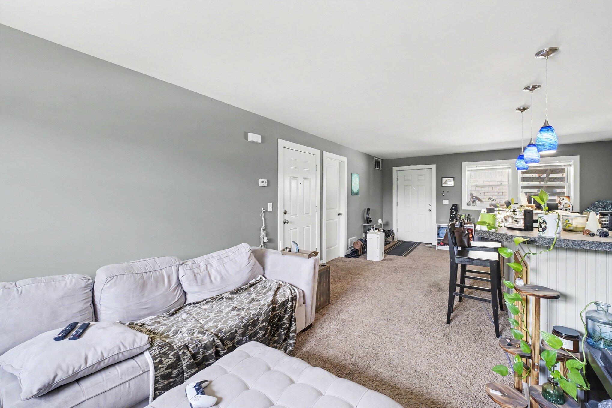 823 Benson Avenue NE