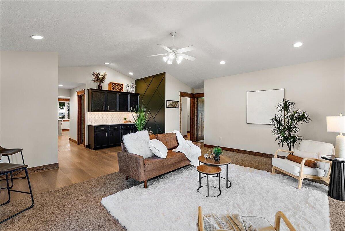 4548 Bauer Road