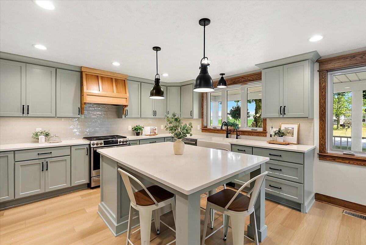 4548 Bauer Road