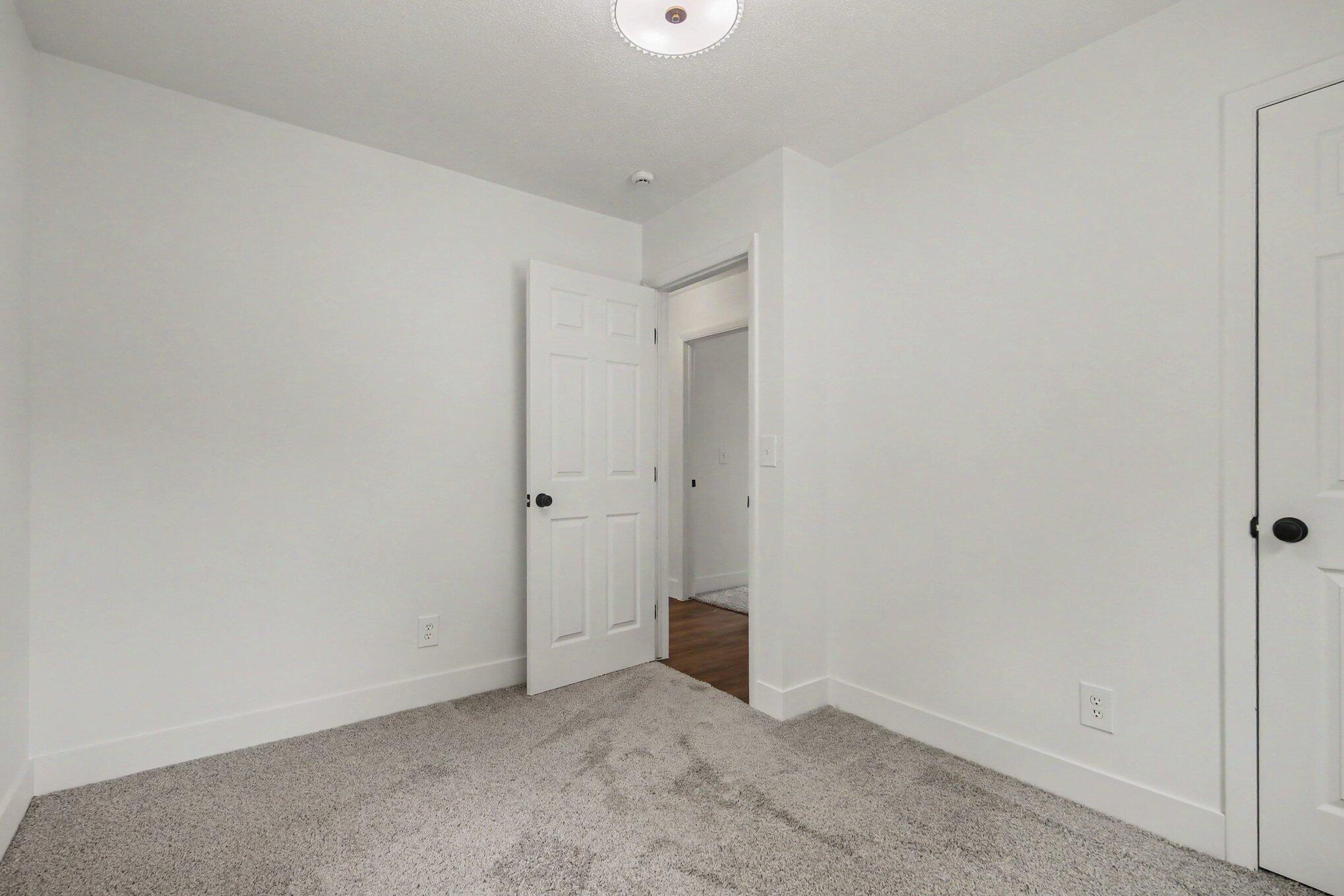 228 Jean Street SW