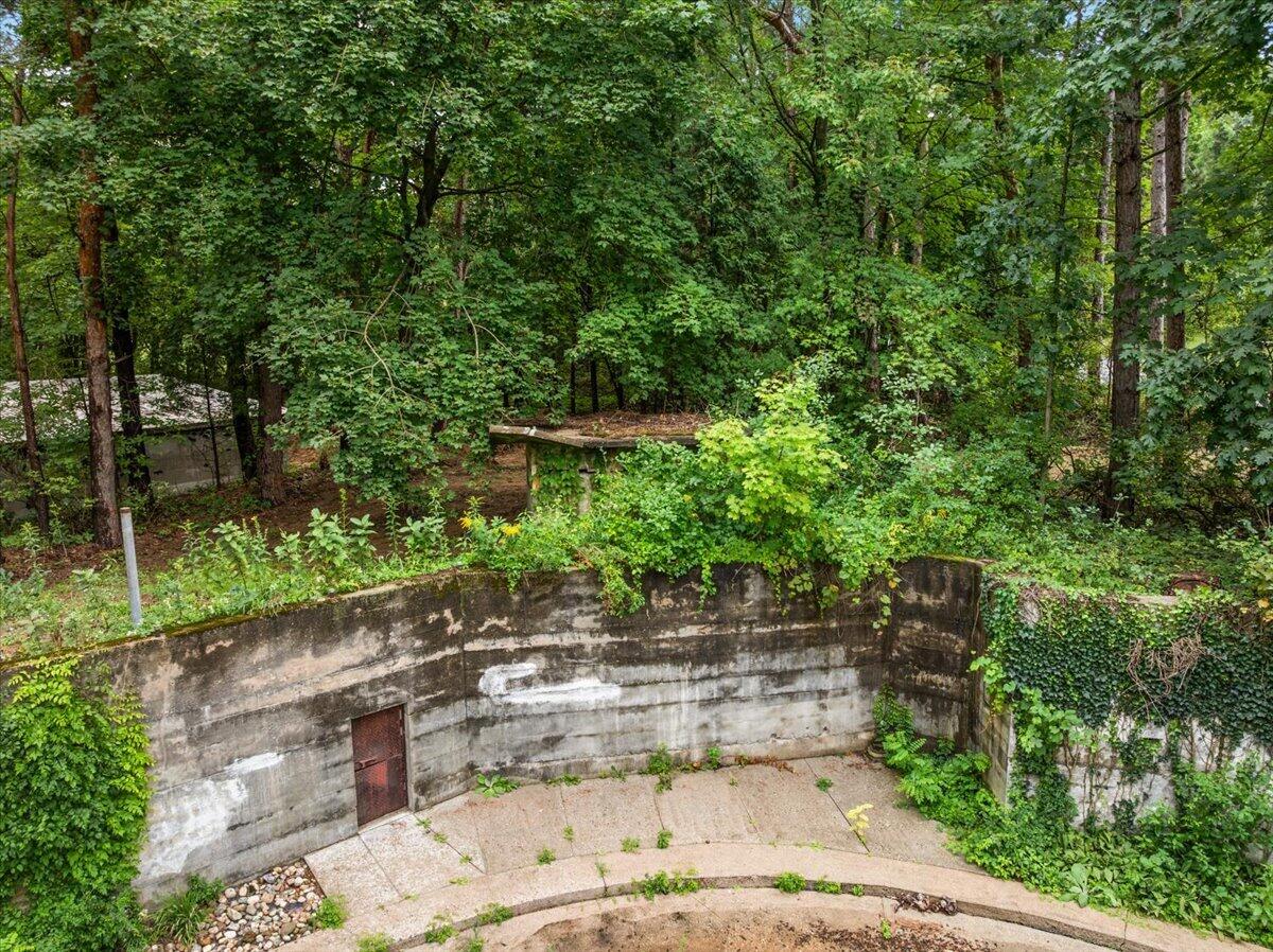 1875 11 Mile Road NE