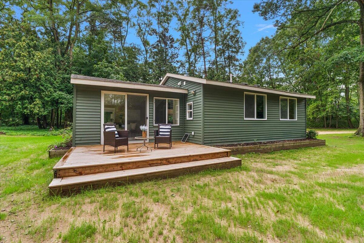 1875 11 Mile Road NE