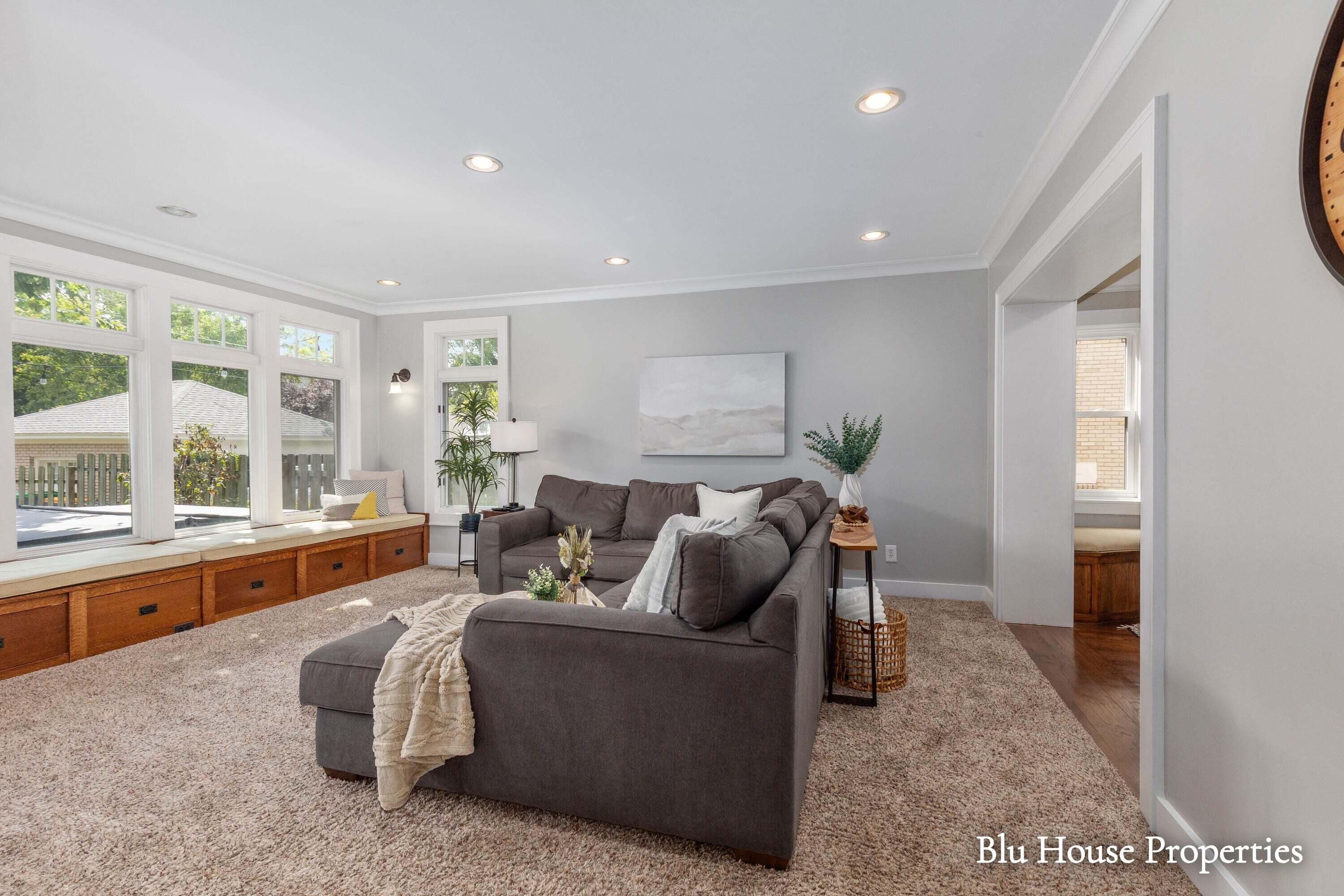 1024 Cadillac Drive SE