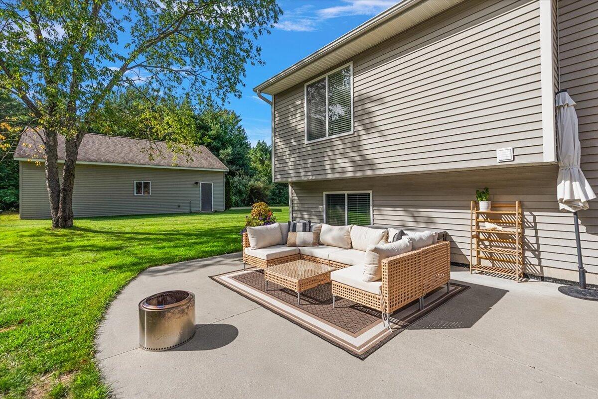 6880 Pinestead Court