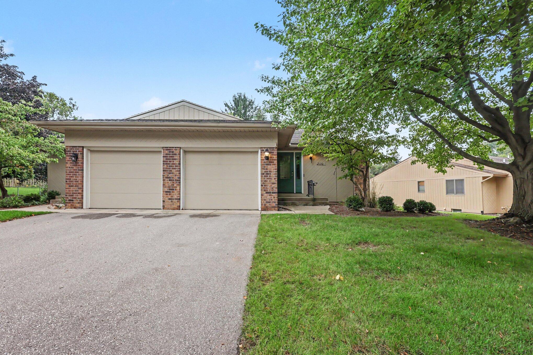 2130 Cranbrook Drive NE