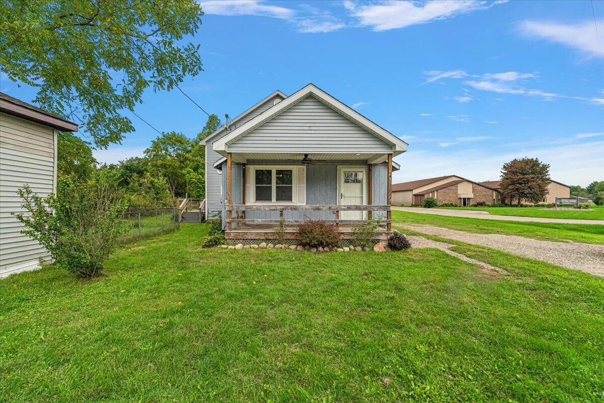 201 E Battle Creek Street