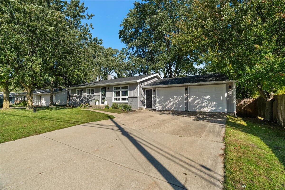 200 Vine Street SE