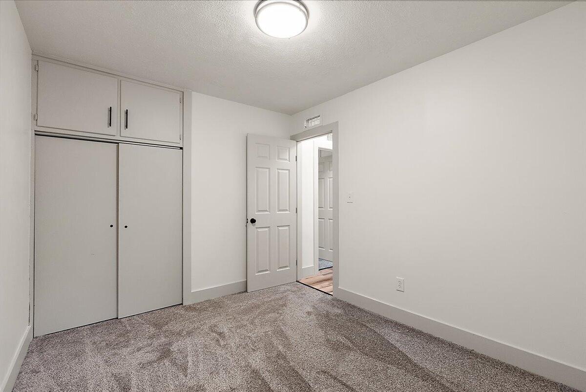 1285 W Mcmillan Road