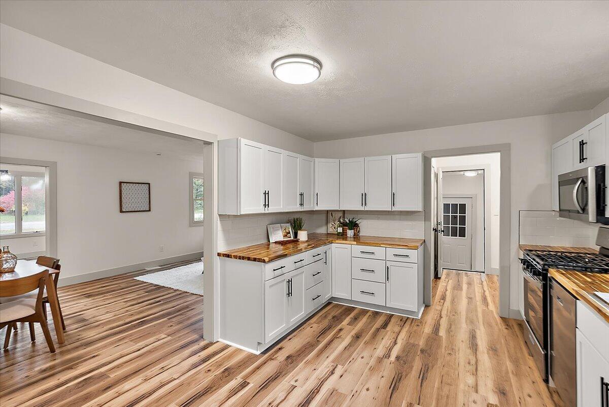 1285 W Mcmillan Road