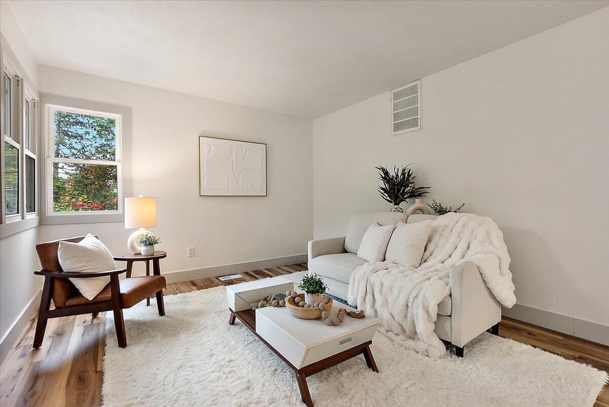1285 W Mcmillan Road