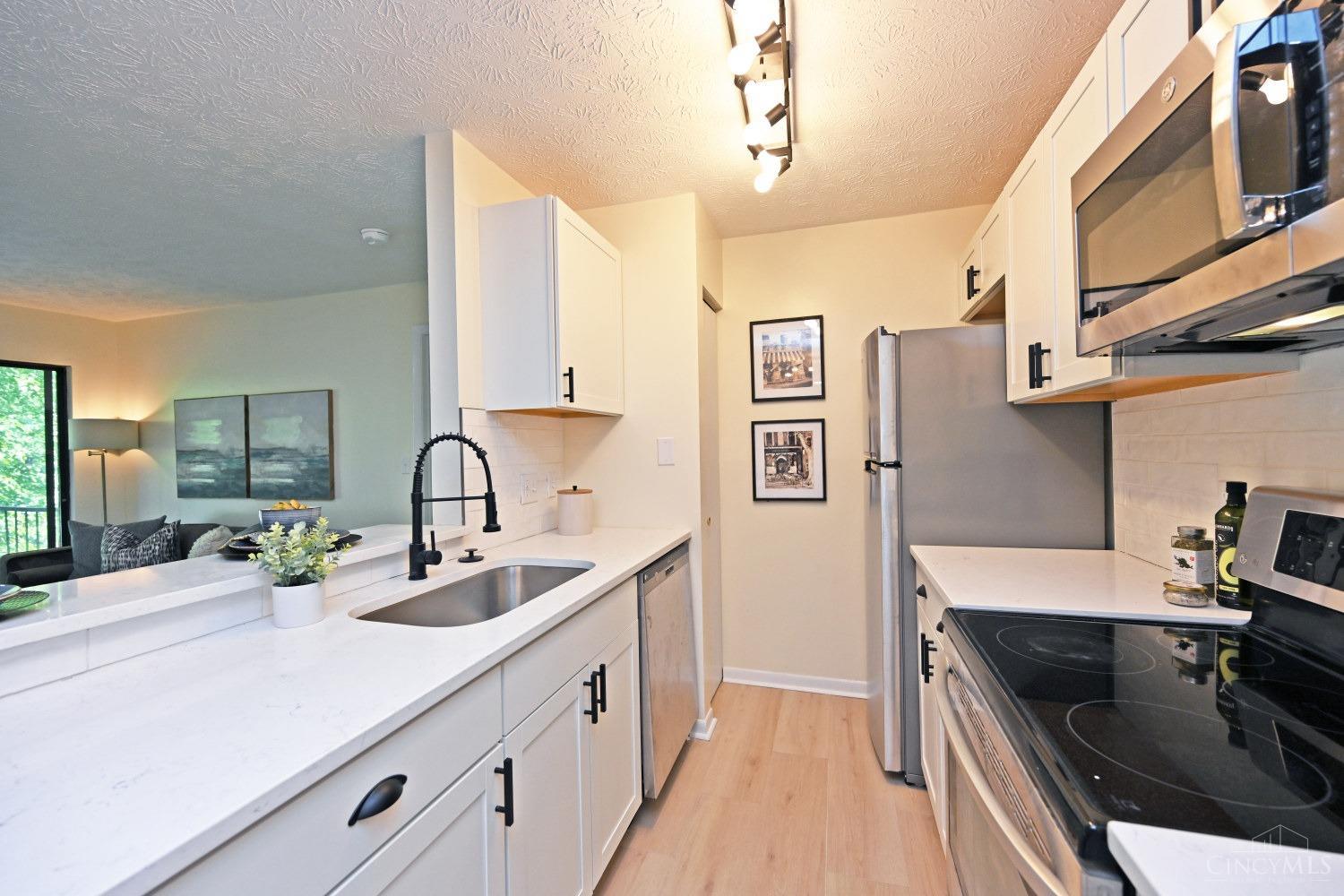 1544 W Galbraith Road 405