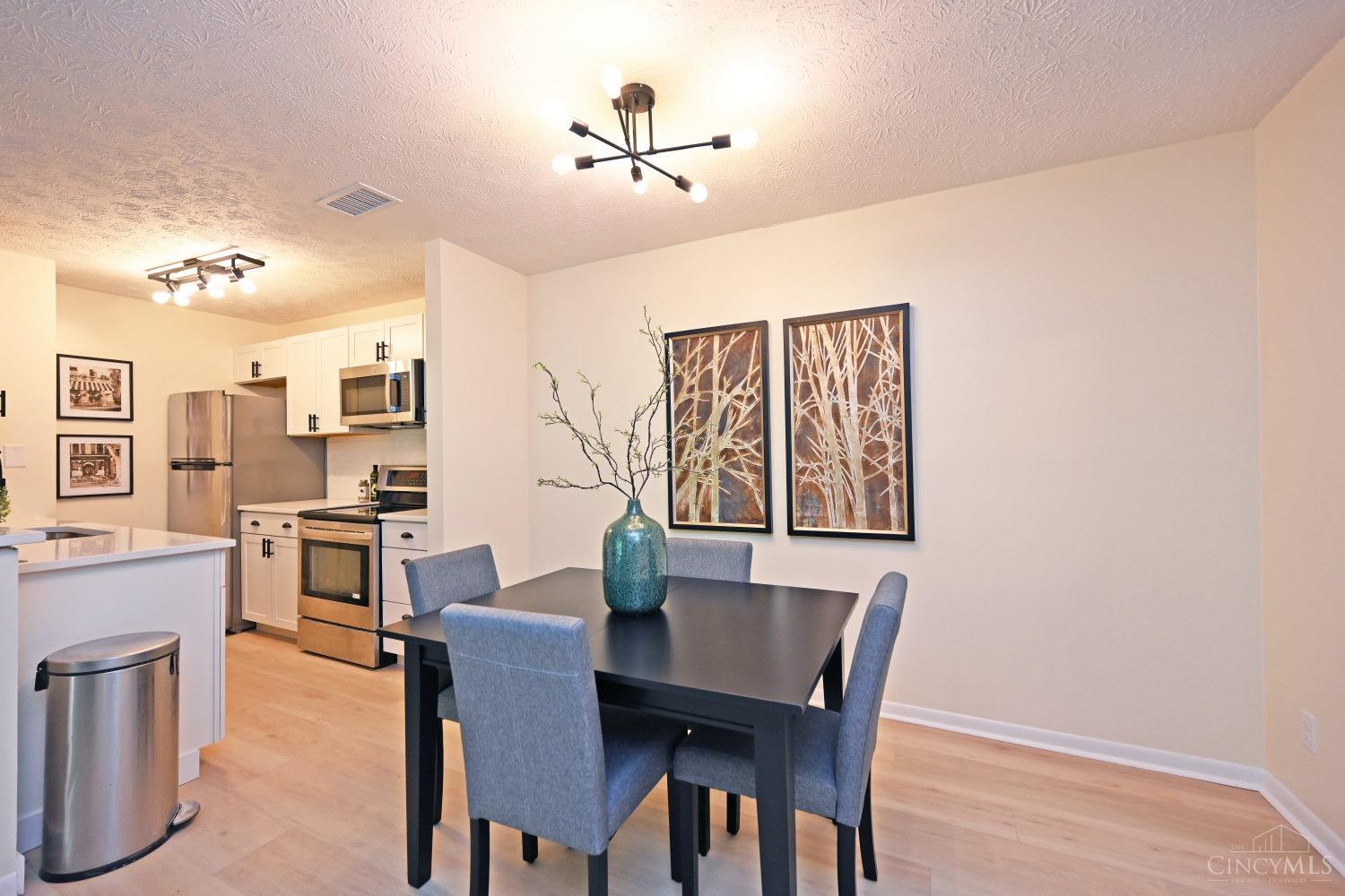 1544 W Galbraith Road 405