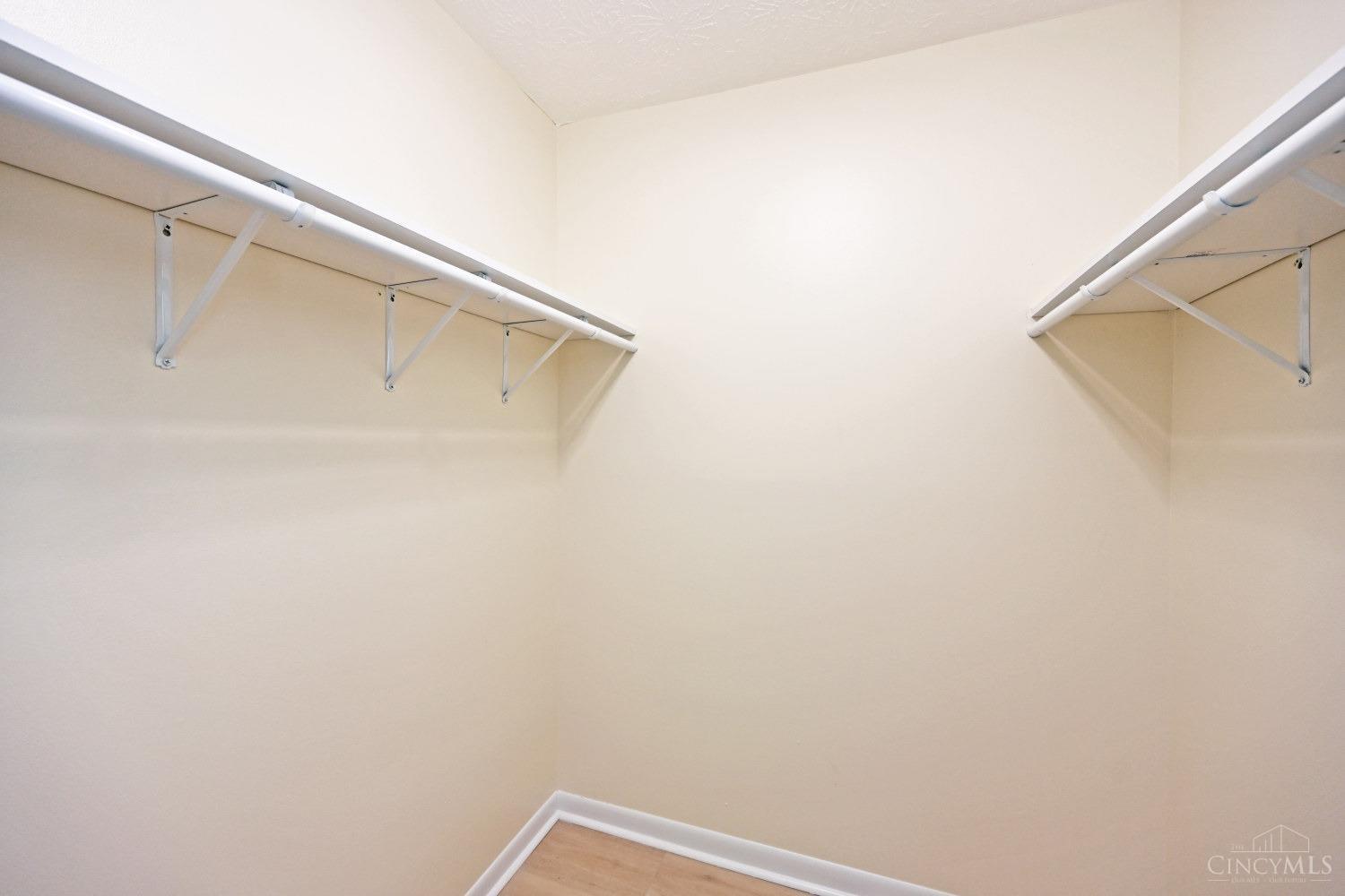 1544 W Galbraith Road 405