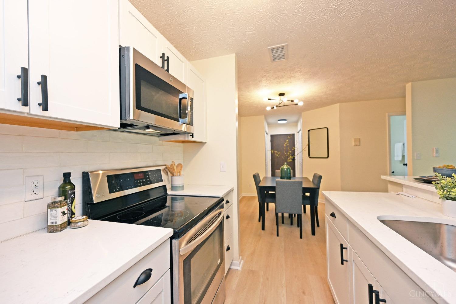 1544 W Galbraith Road 405