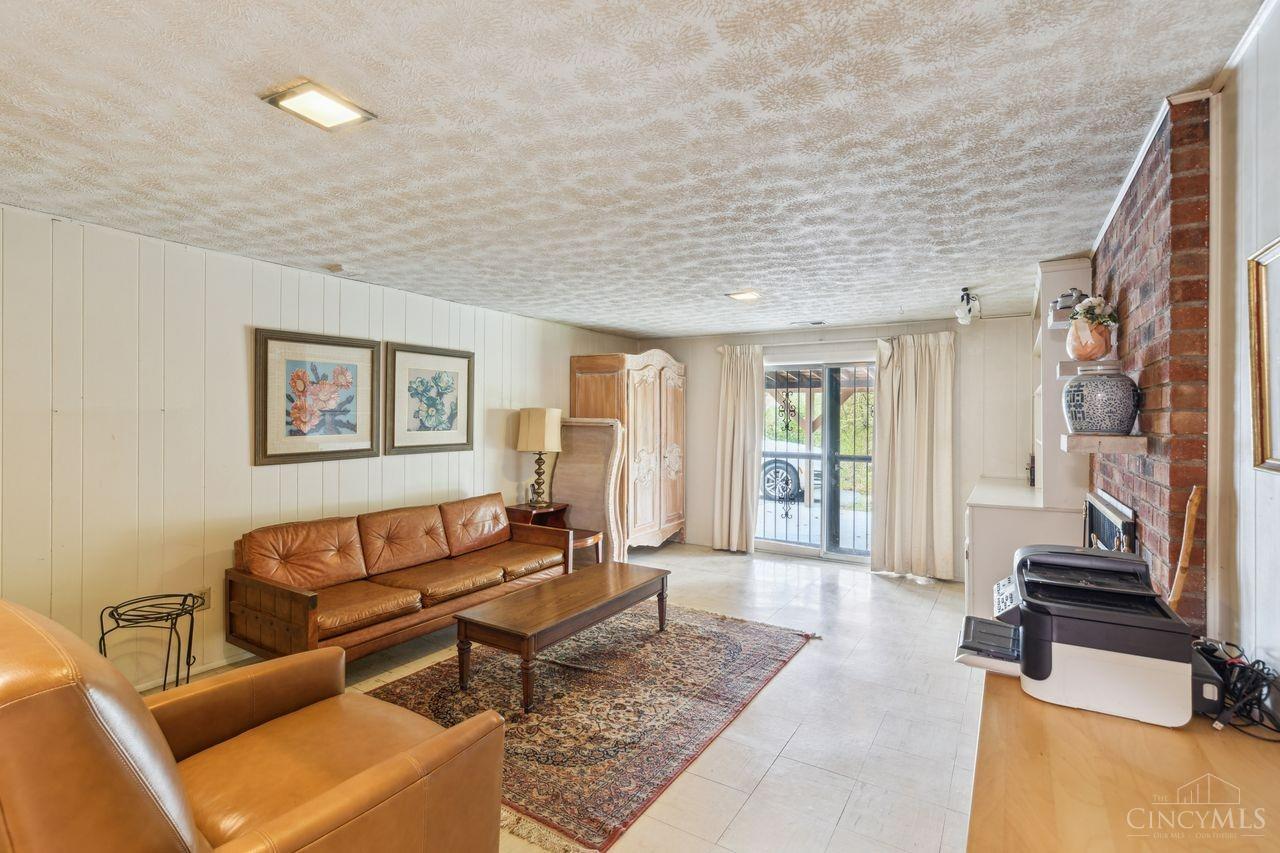 103 Riddle Road