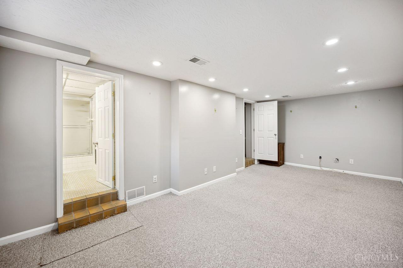 1535 Elkton Place