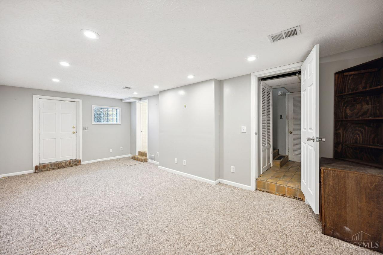 1535 Elkton Place