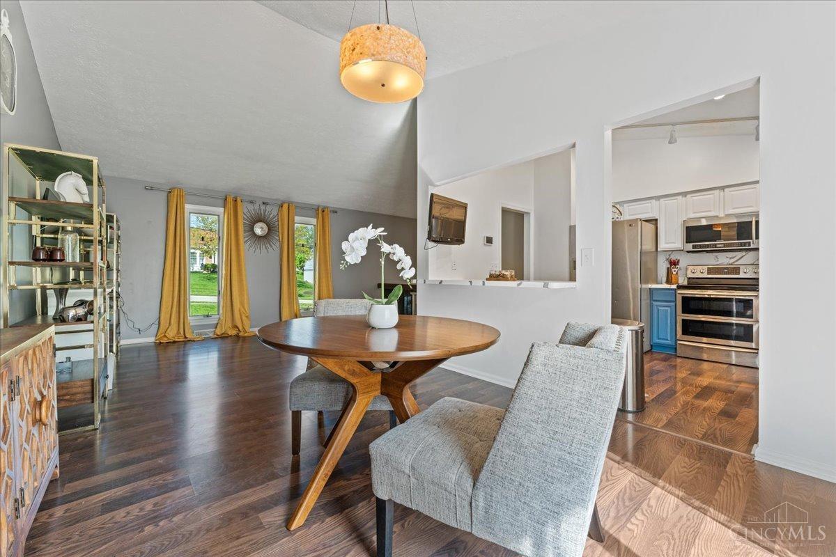 2874 Cyclorama Drive
