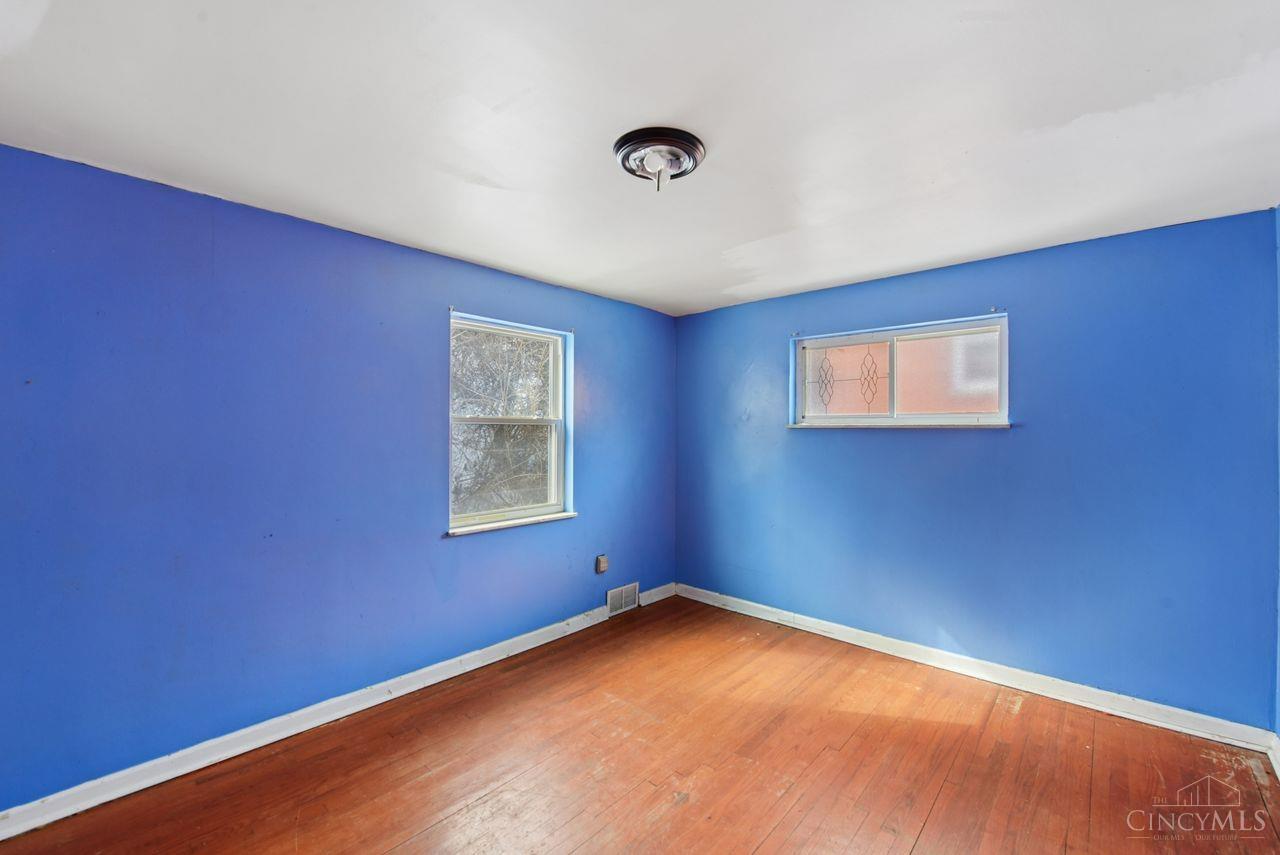 2183 Westwood Northern Boulevard